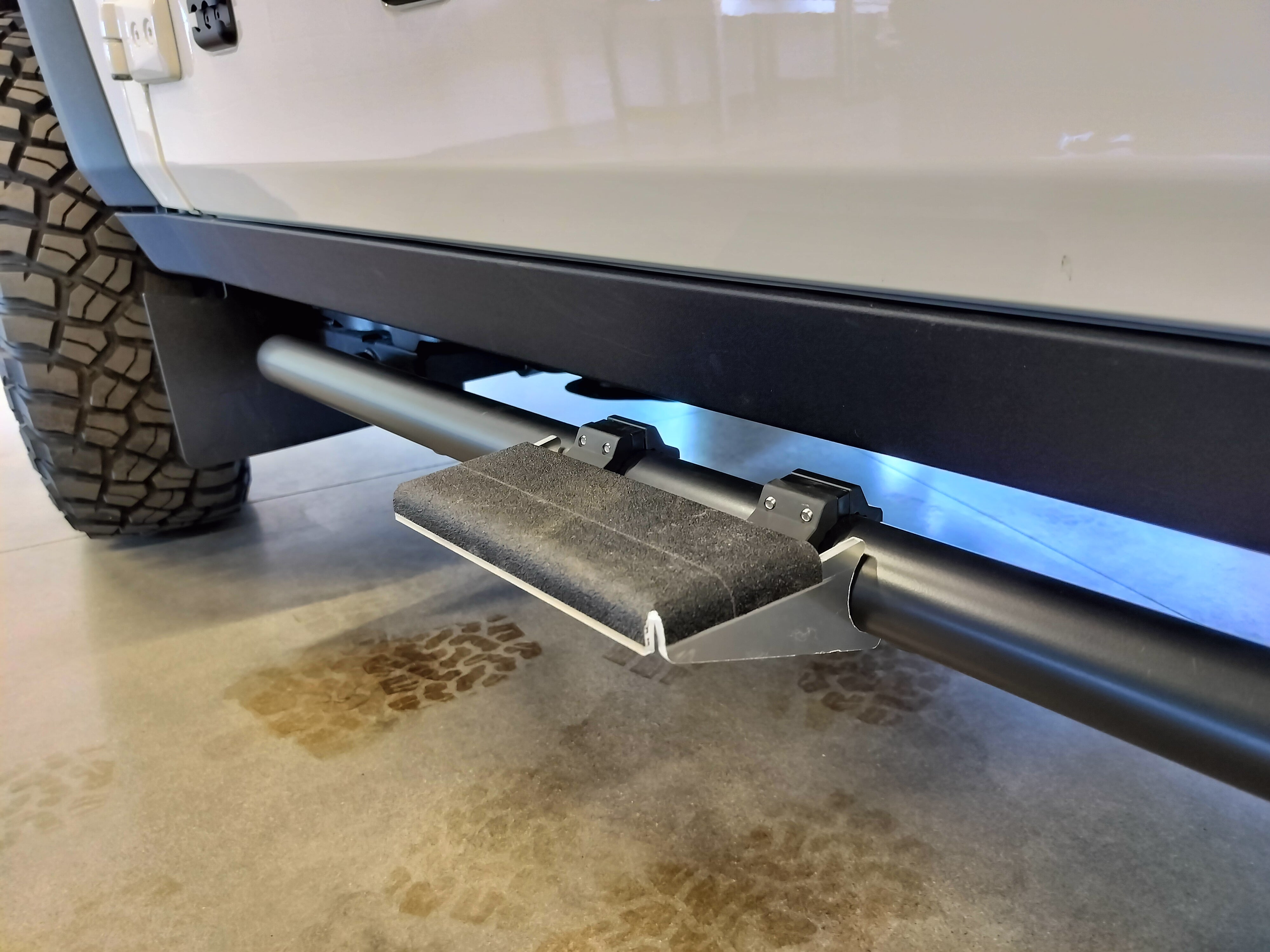 Add-on Step for OEM Sliders (Pair) – Fly Fab